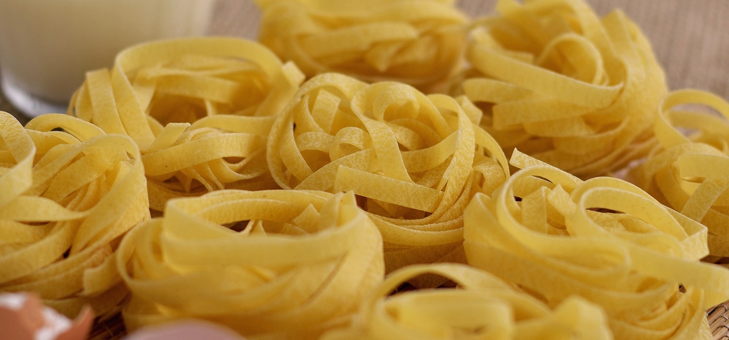 Makaron fettuccine - pomysły na dania obiadowe porady