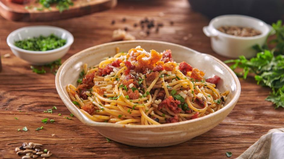 Spaghetti aglio e olio z chorizo