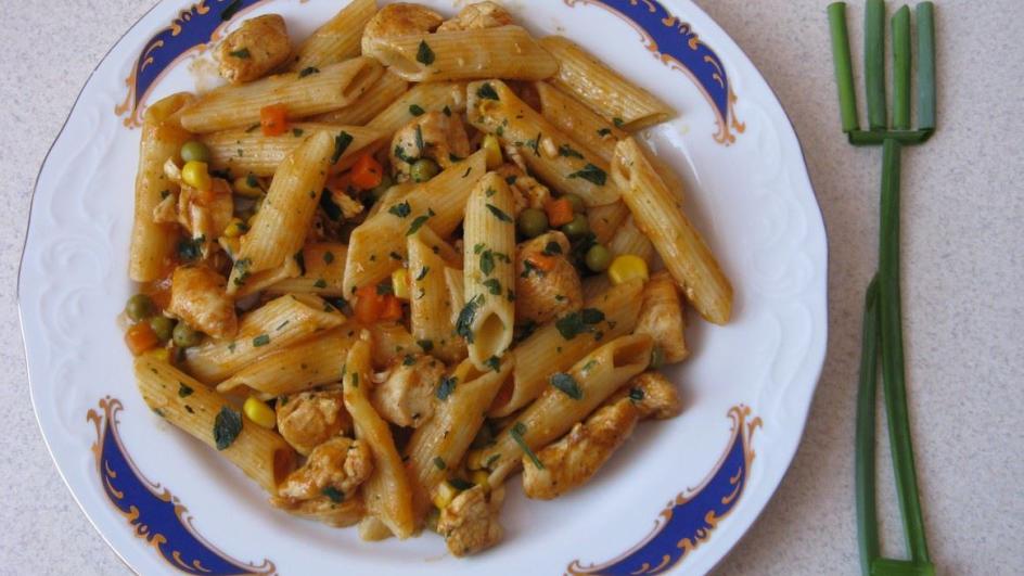 Makaron penne z kurczakiem