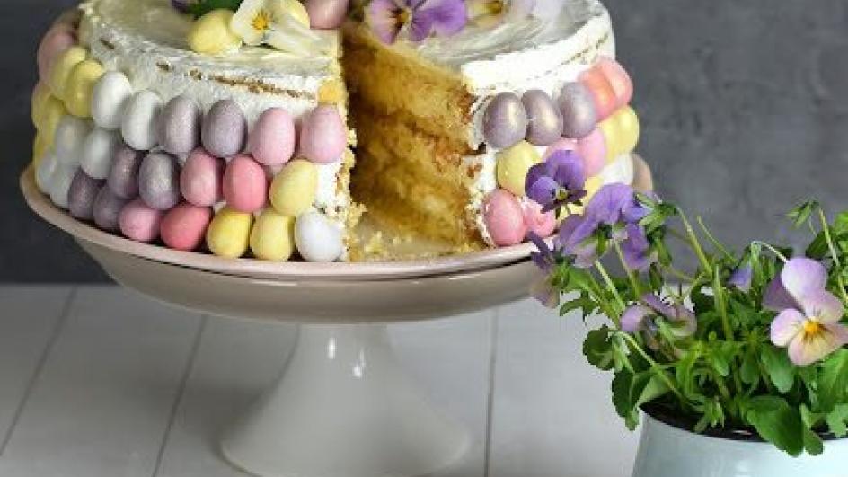 Kruchy tort mazurkowy na Wielkanoc