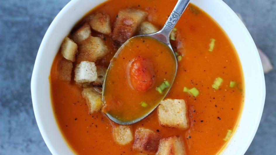 Zupa z dyni z imbirem i pomidorami