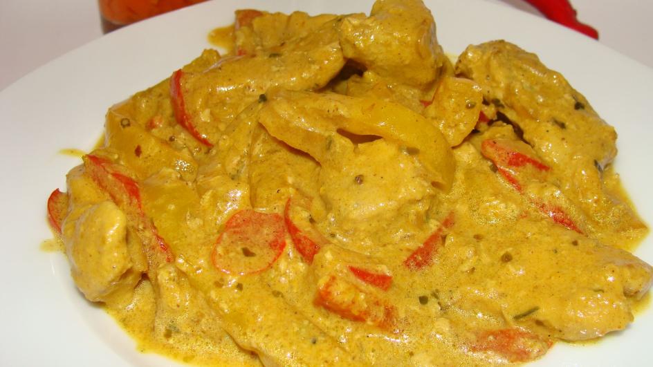 Schab w sosie curry z papryką