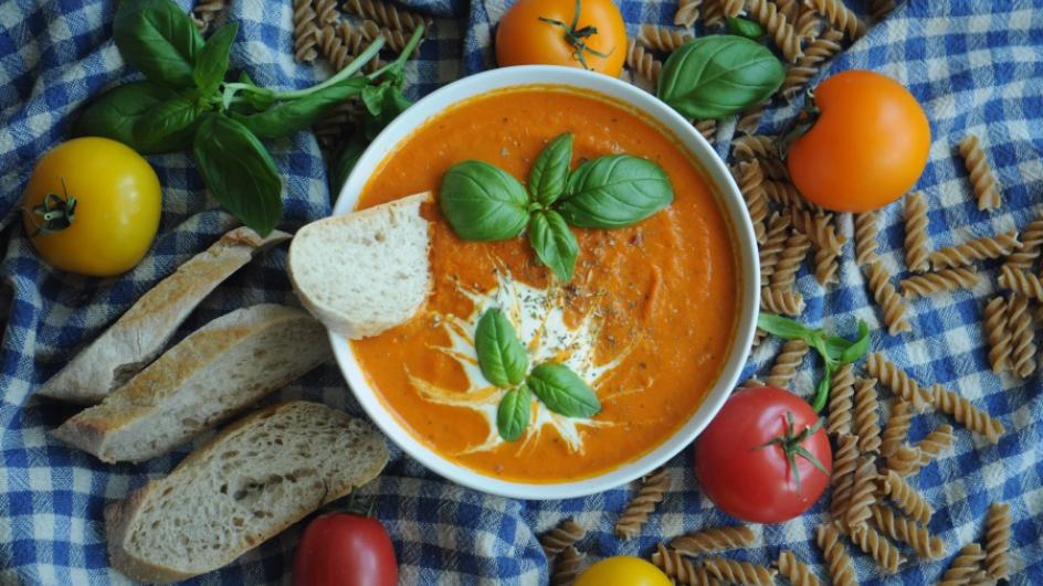 Zupa krem z kolorowych pomidorów