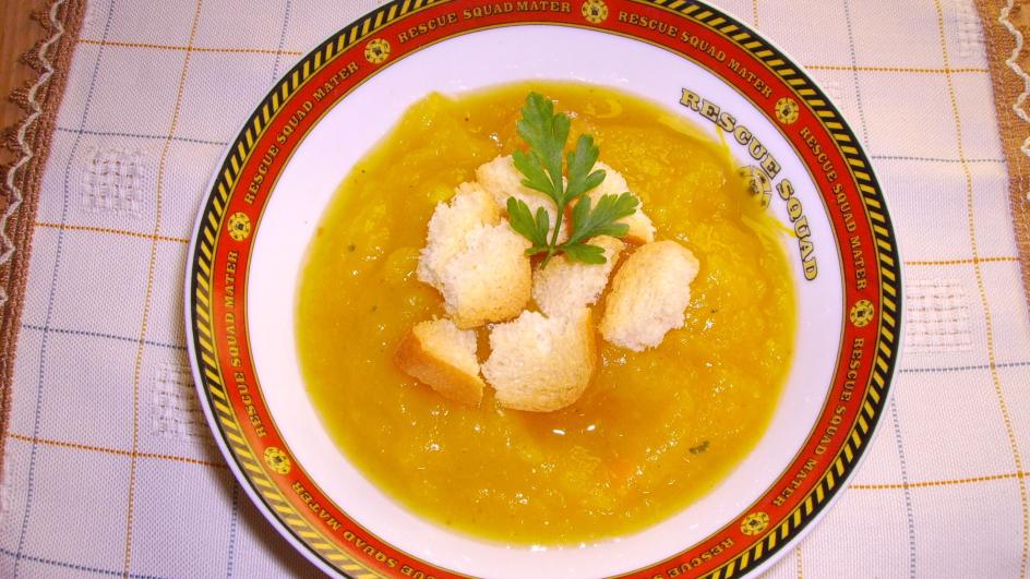 Zupa dyniowa z curry - jak zrobić krem z dyni?