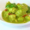 Tajskie zielone curry z warzywami i kurczakiem