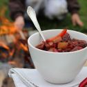 Węgierska zupa gulaszowa – bogracz z kociołka