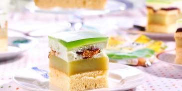 Ciasto Shrek – zielone ciasto z galaretką