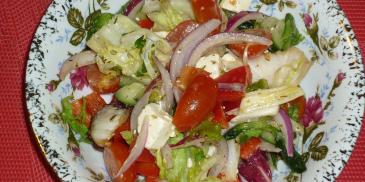 Mix sałat w sosie koperkowo-ziołowym