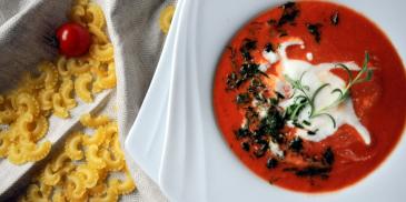 Klasyczna zupa pomidorowa