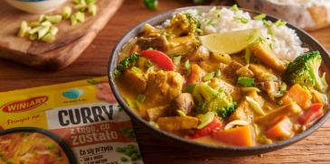 Curry z roślinnymi filecikami