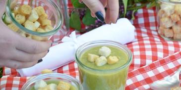 Zupa słoikowa – zupa krem ze szparagów, czyli idziemy na piknik